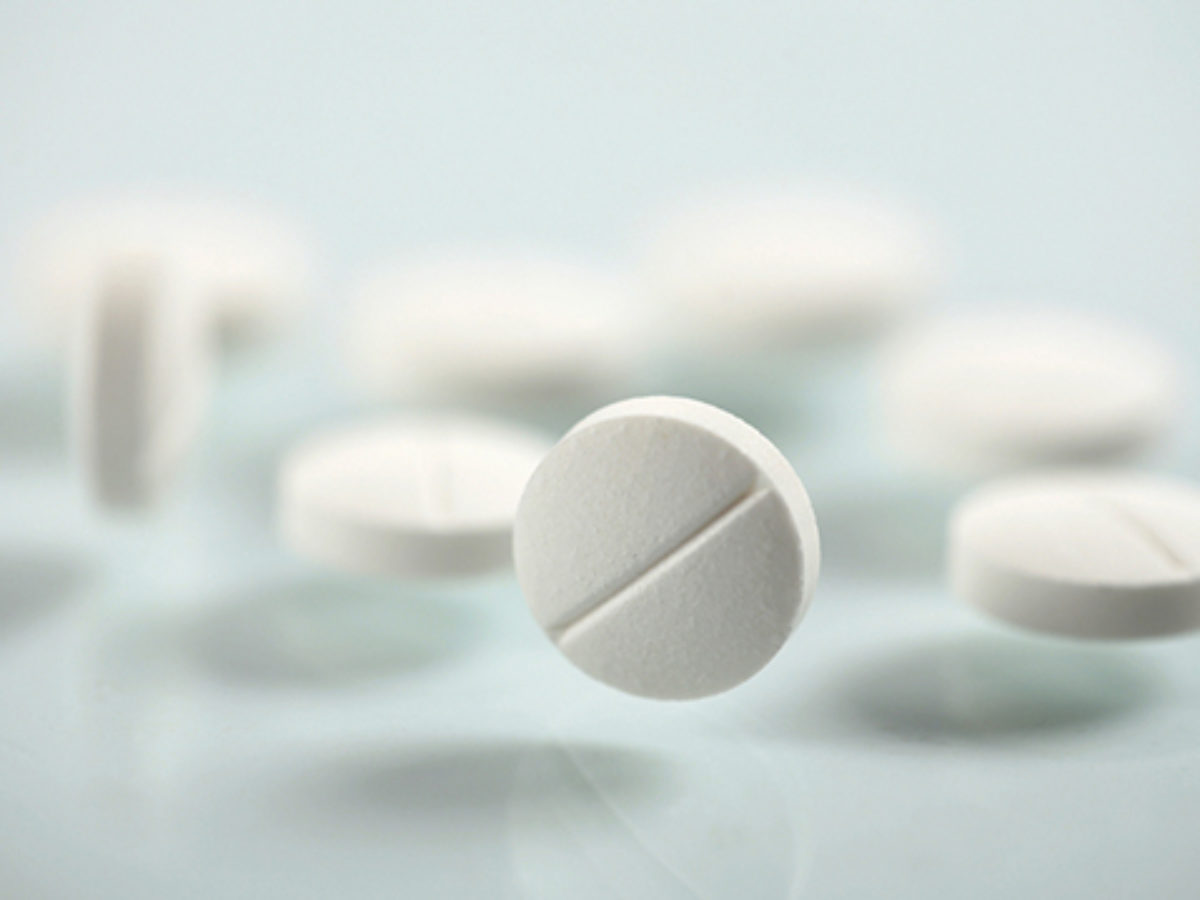 Koronavírus oltás és aszpirin - mikor ajánlott vérhígítót szedni? - EgészségKalauz