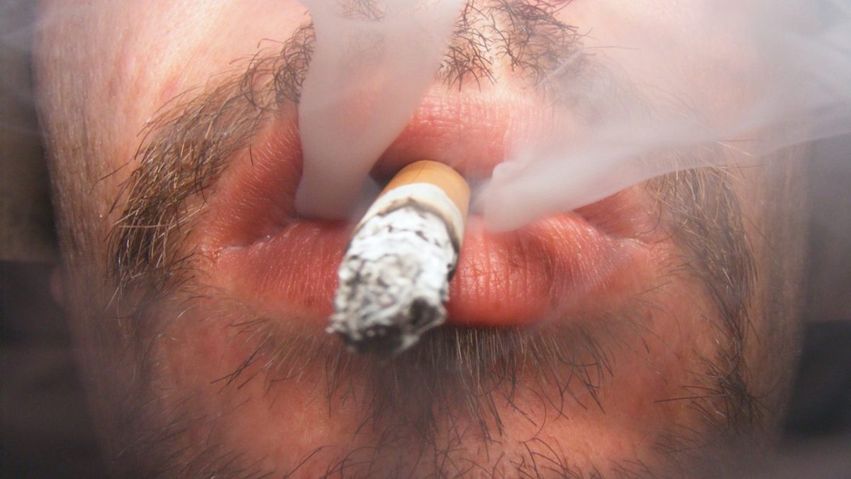 Amega, Az egészségpolitika legfontosabb feladatai dohányzás témakörben