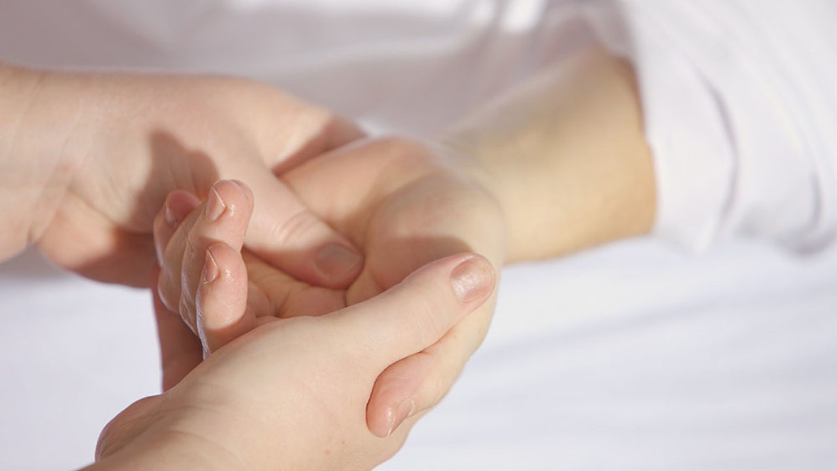 gennyes artritisz az ujjakon