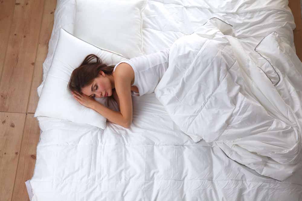 6 szokás, amivel alvás közben is ég a zsír - Így fogyhatsz erőfeszítés nélkül éjszaka | Femcafe
